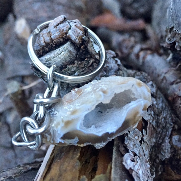 Natural Agate with Druzy Keychain - Half Geode - Picture 2 of 13